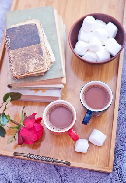 Cocoa drink and marshmallows — Stock Photo, Image