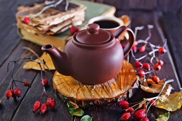 Tè fresco in teiera — Foto Stock