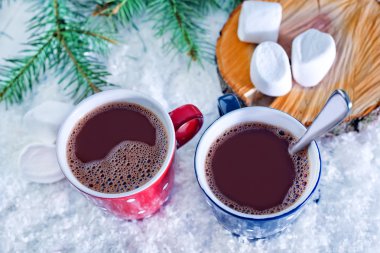 Kakao içmek kırmızı Kupası