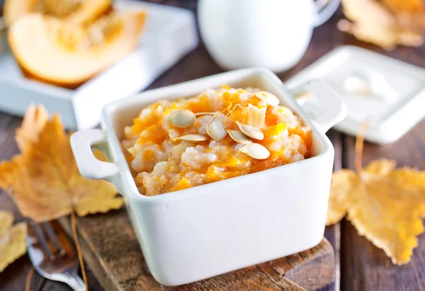 Pumpkin porridge in bowl — Stock Photo, Image