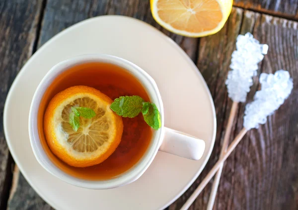 Frischer Tee mit Minze — Stockfoto