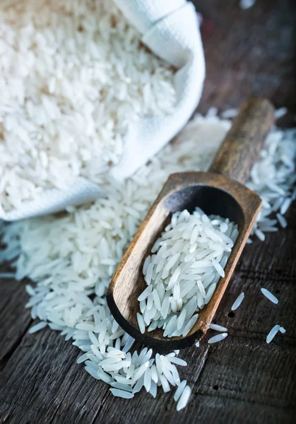 Arroz crudo en bolsa — Foto de Stock