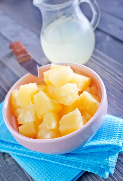 Pineapple in the bowl — Stock Photo, Image