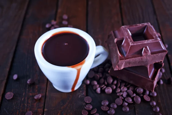 Chocolate quente no copo — Fotografia de Stock