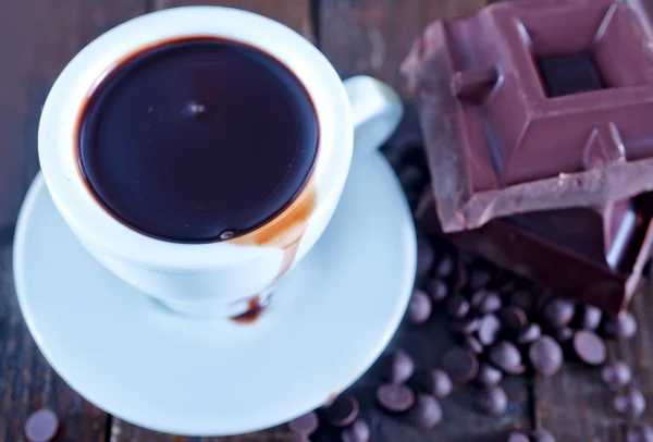 Chocolate caliente en taza — Foto de Stock