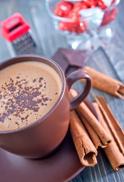 Cocoa drink in cup — Stock Photo, Image