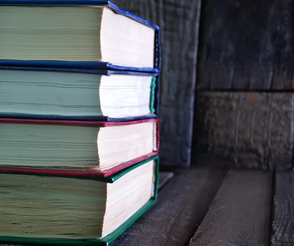 Pila de libros antiguos — Foto de Stock