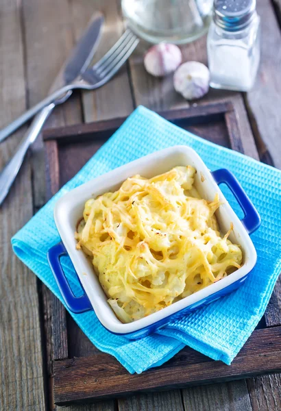 Cauliflower with cheese — Stock Photo, Image