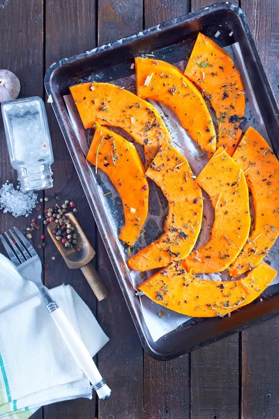 Pumpkin pieces with aroma spice — Stock Photo, Image