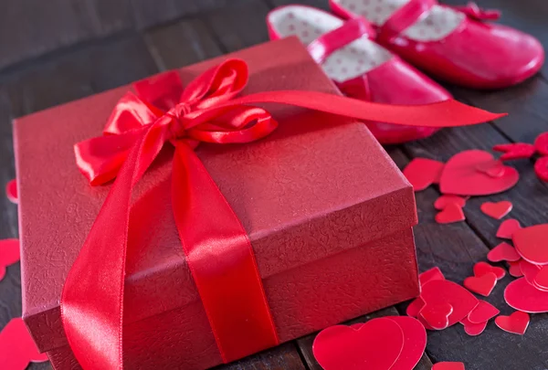 Box for present on table — Stock Photo, Image