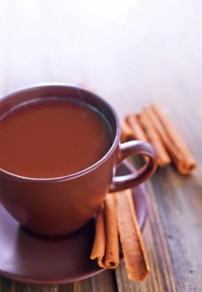 Cacao drank met kaneel — Stockfoto