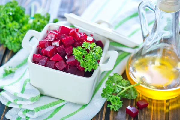 Ensalada de remolacha en tazón — Foto de Stock