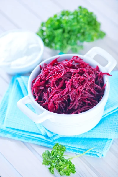 Beet salad in bowl — Stock Photo, Image