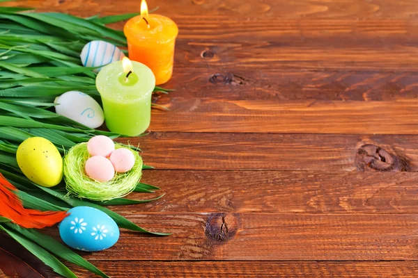 Easter eggs on the wooden table — Stock Photo, Image