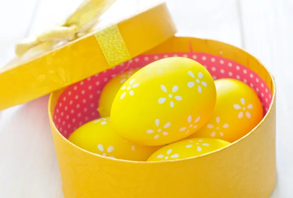 Color eggs in box for present — Stock Photo, Image