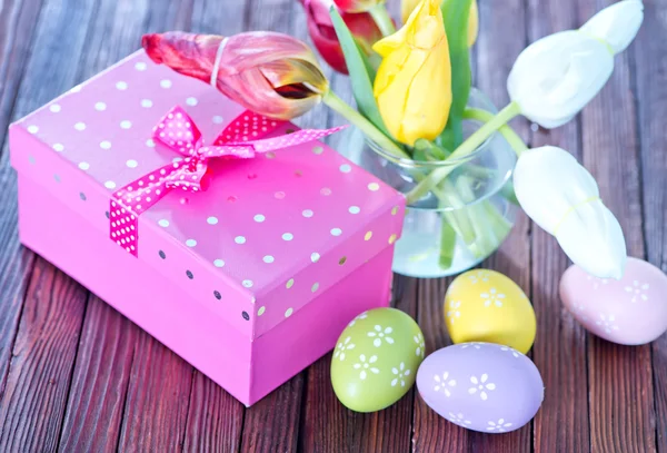 Easter eggs and box for present — Stock Photo, Image