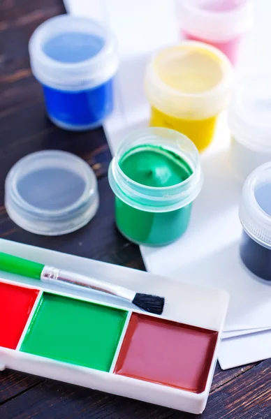 Color paint and paper — Stock Photo, Image