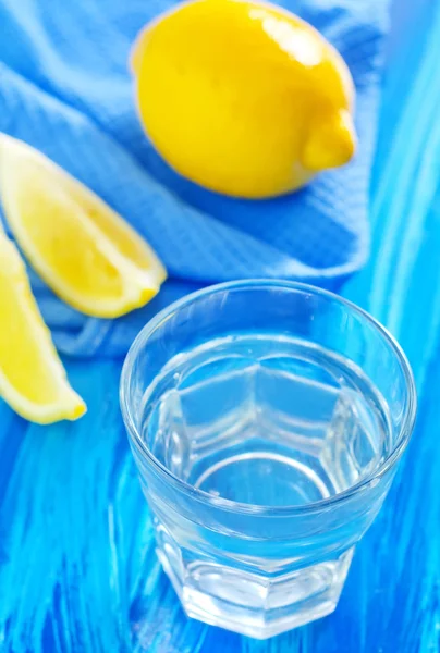 Water with lemon — Stock Photo, Image