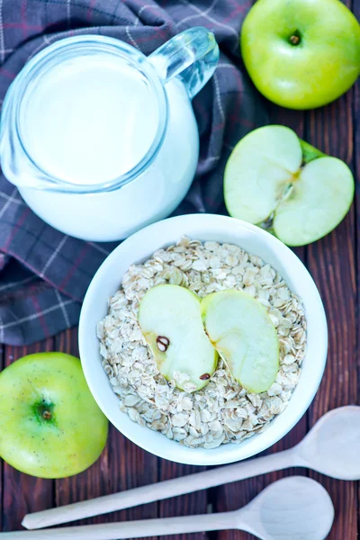 Raw oat flakes — Stock Photo, Image