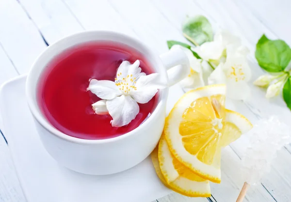 Jasmin tea and jasmin flowers — Stock Photo, Image