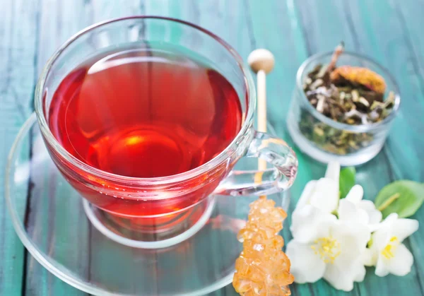 Té jazmín y flores de jazmín — Foto de Stock