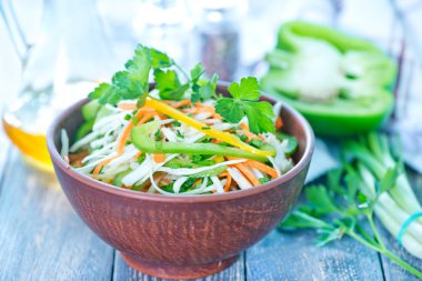Taze salata.