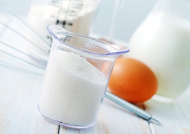 Hamur, un ve şeker için malzemeler