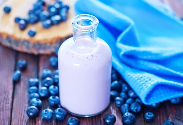 新鲜的蓝莓饮料 — 图库照片
