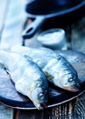 Tuz ile çiğ balık