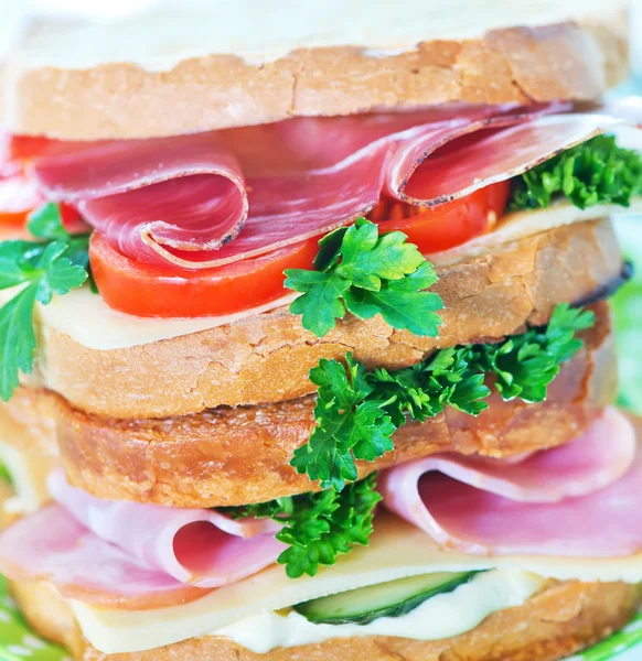 Sandwiches mit Schinken und Käse — Stockfoto