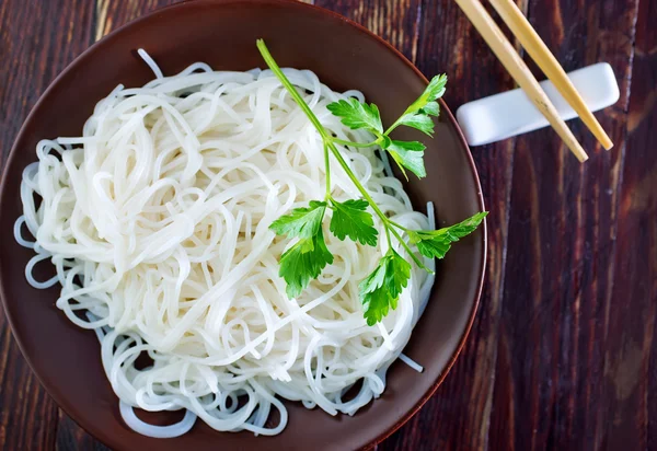 Rice noodles on plate — Stock Photo, Image