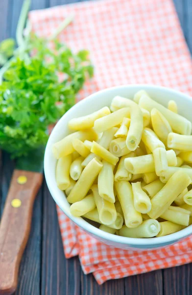 Tasty beans in bowl — Stock Photo, Image