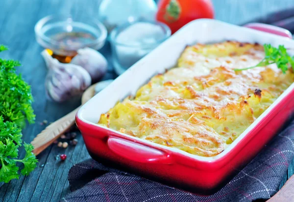 Burgonya gratin sajttal — Stock Fotó