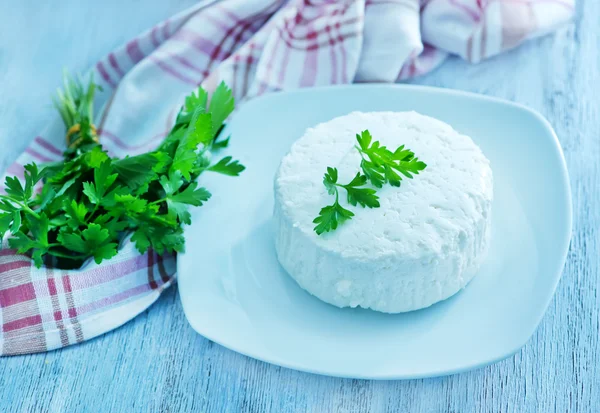 Formaggio con prezzemolo fresco — Foto Stock