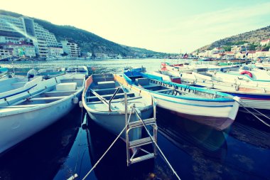 Tekneler ve yatlar Port
