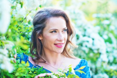 Genç bir kadının portresi