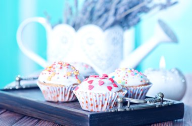 renk şeker ile kekler