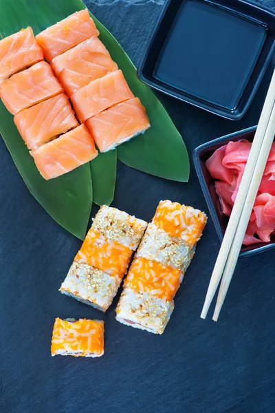 Fresh sushi and soy sauce — Stock Photo, Image