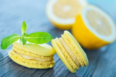 limon macaroons ve nane yaprağı