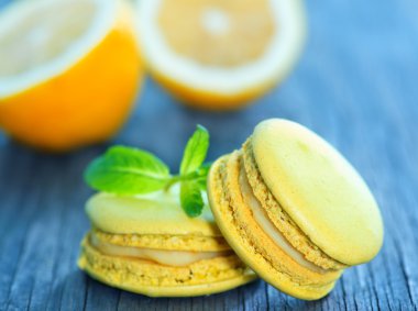 limon macaroons ve nane yaprağı