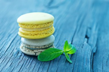 limon macaroons ve nane yaprağı