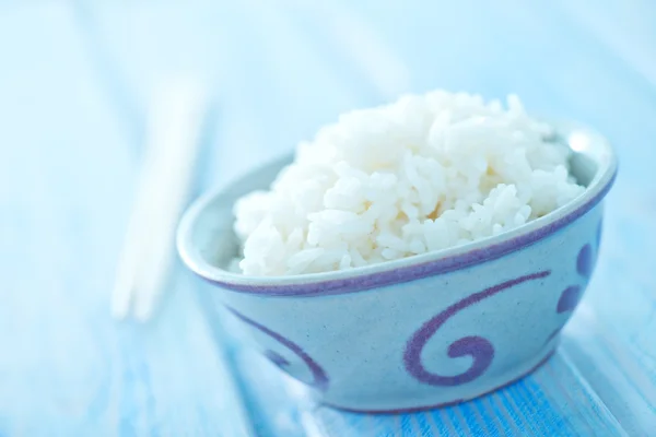 Boiled rice in bowl — Stock Photo, Image