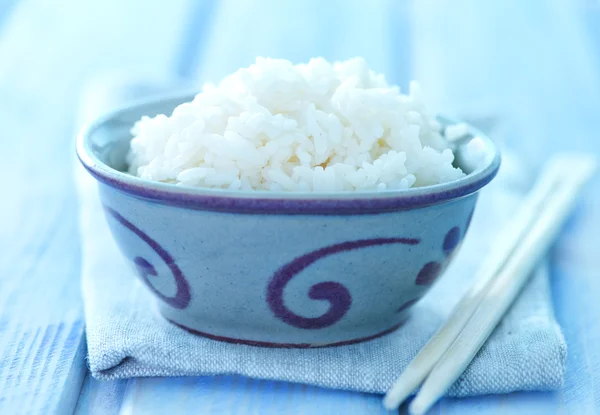 Boiled rice in bowl — Stock Photo, Image