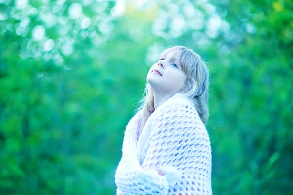 Girl in warm plaid — Stock Photo, Image