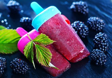 Taze dutlu dondurma.