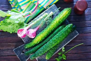 Gemide taze salatalık