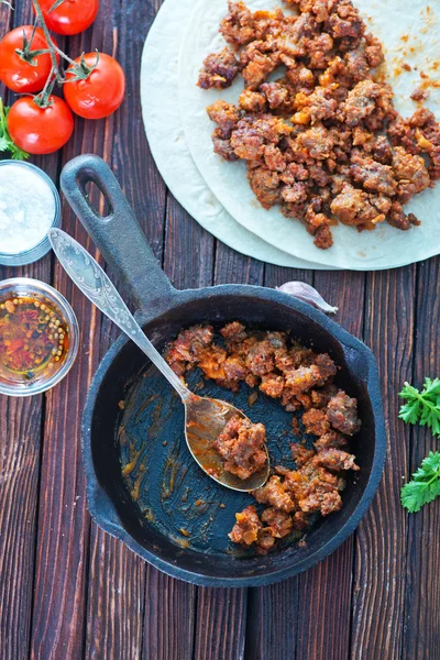 Minced meat with tomato sauce — Stock Photo, Image