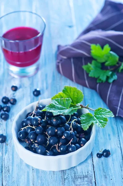 Fresh black currant — Stock Photo, Image