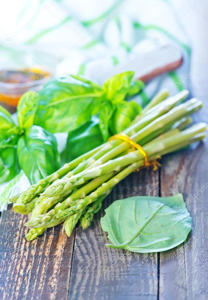 Asparagus and aroma spices
