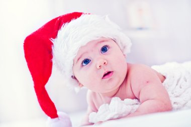 Bebek yılbaşı şapkası